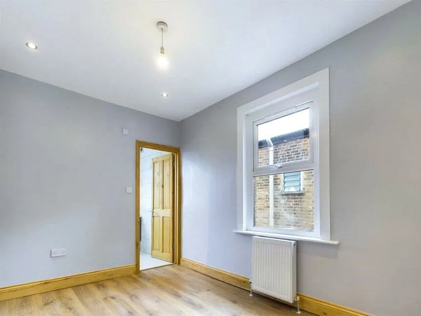Melbourne Road, London, E10, photo 13