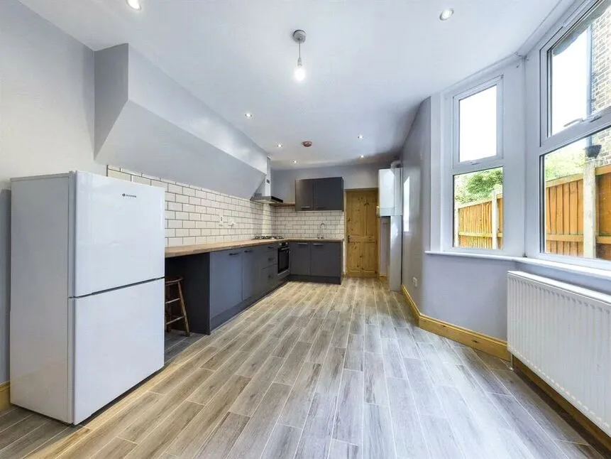 Melbourne Road, London, E10, photo 5