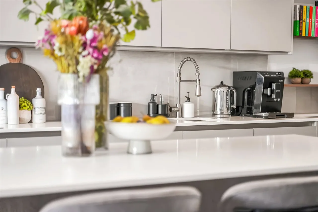 Lendy Place, Lower Sunbury, TW16 6BB, photo 5