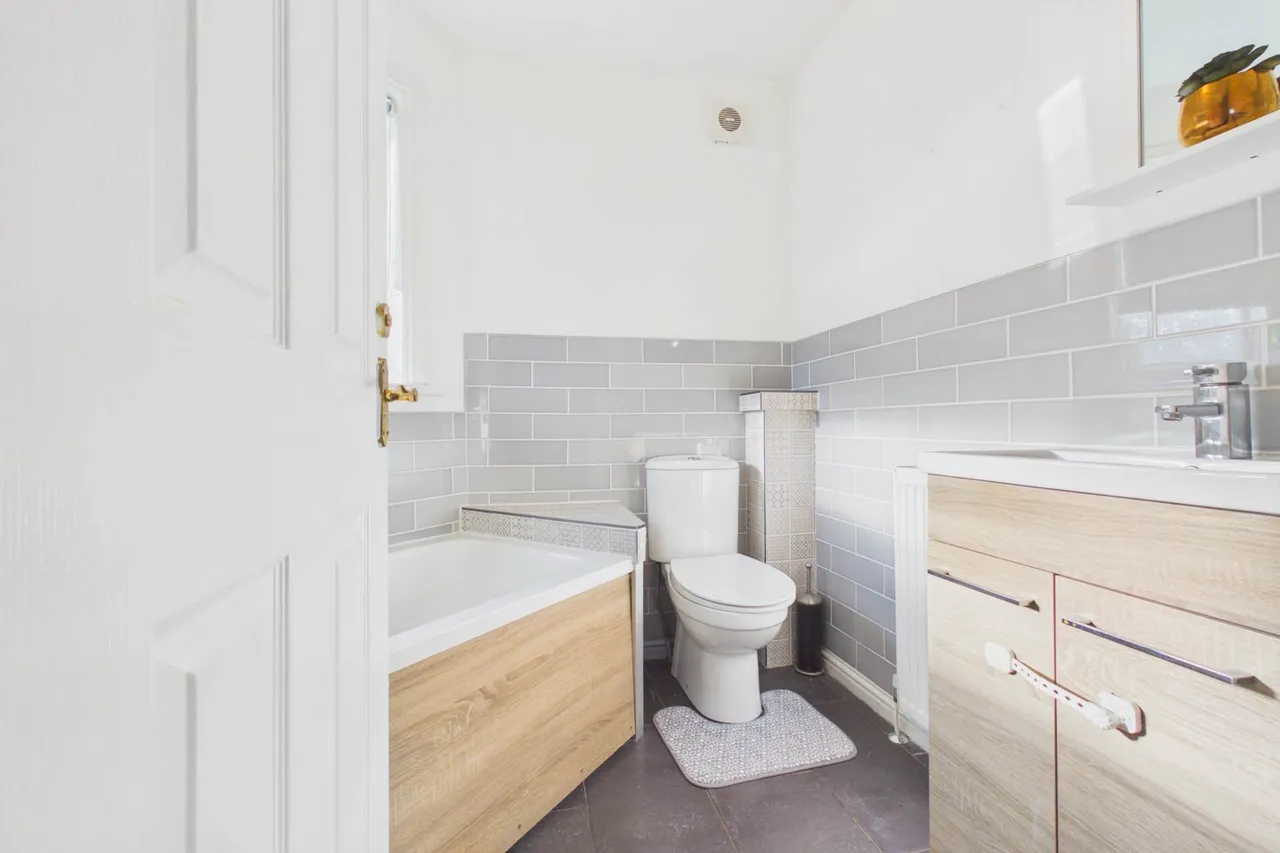 Bryson Court, Hamilton, photo 13