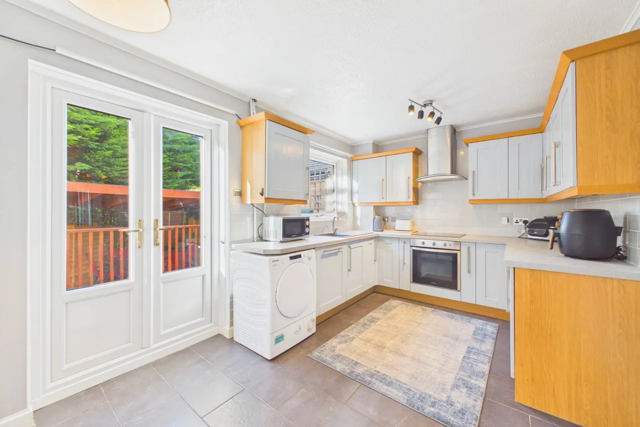 Bryson Court, Hamilton, photo 9