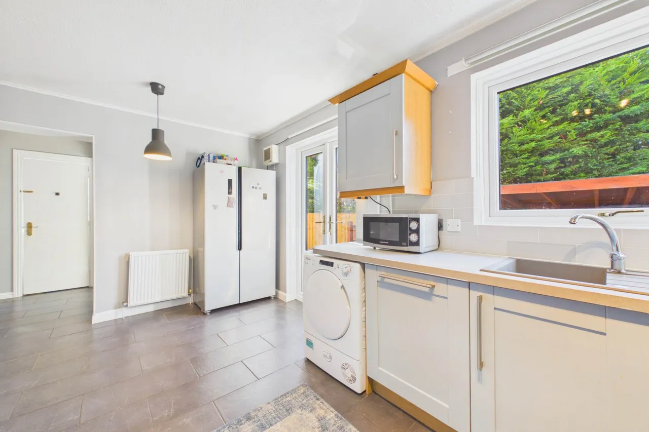 Bryson Court, Hamilton, photo 6