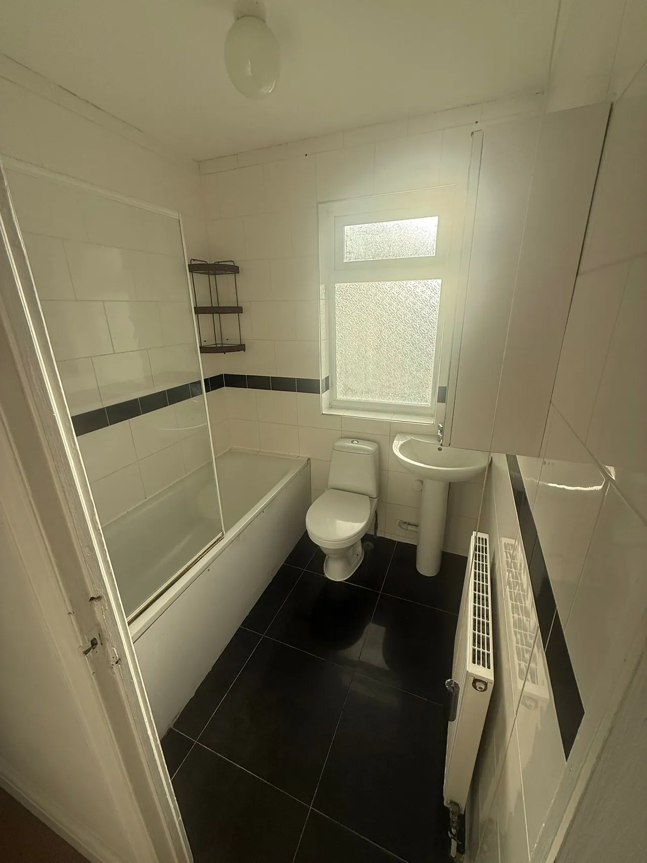 Bell Lane, London, NW4 2AR, photo 13