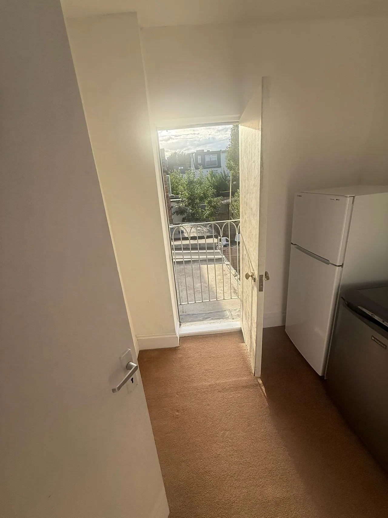 Bell Lane, London, NW4 2AR, photo 11
