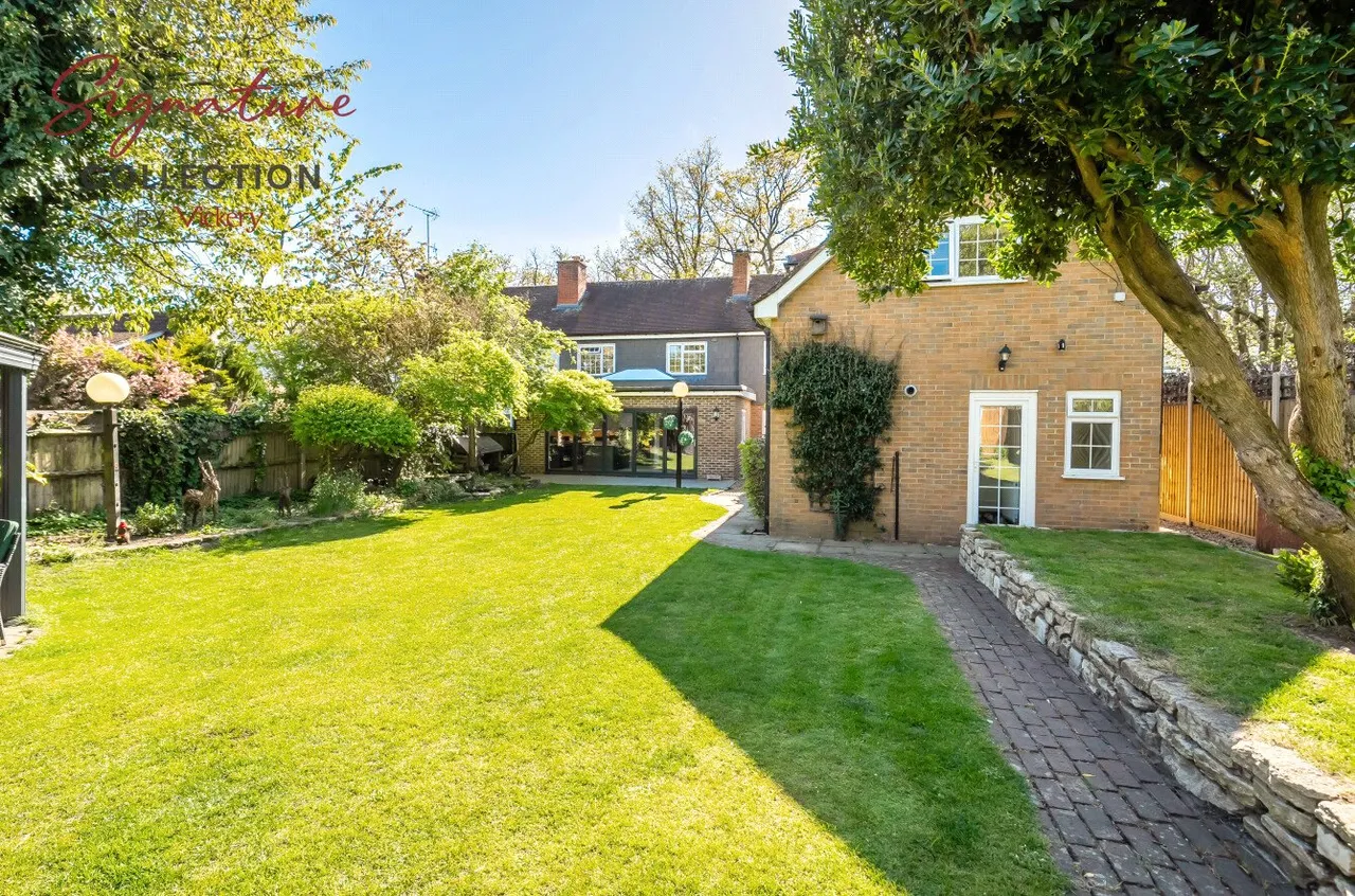 Holly Ridge, Fenns Lane, West End, Woking, GU24 9QE, photo 24