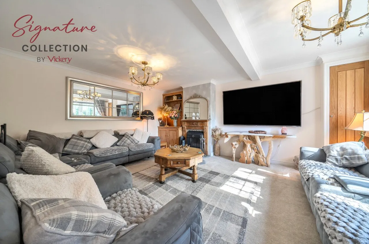 Holly Ridge, Fenns Lane, West End, Woking, GU24 9QE, photo 5