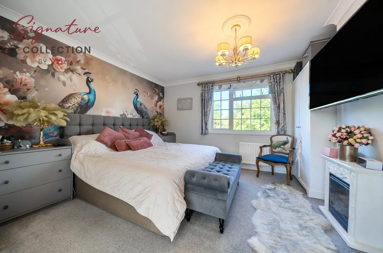 Holly Ridge, Fenns Lane, West End, Woking, GU24 9QE, photo 6