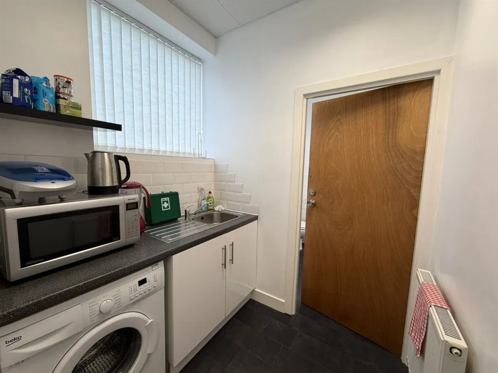 Beck Hill, Bradford, BD6, photo 11