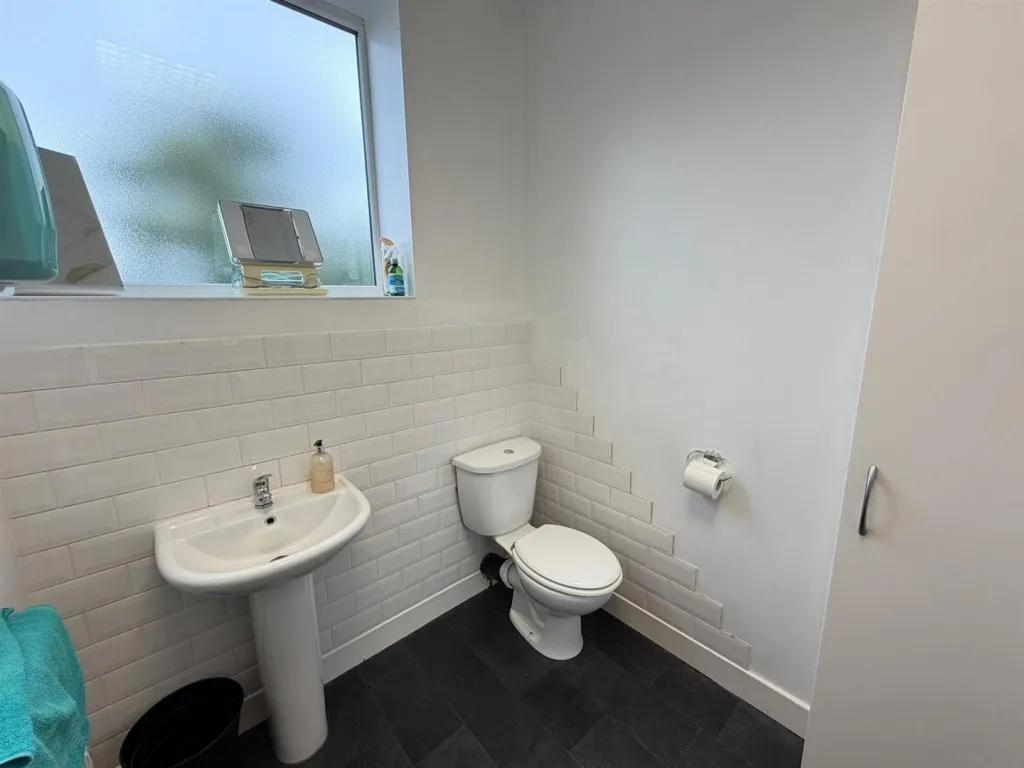 Beck Hill, Bradford, BD6, photo 10