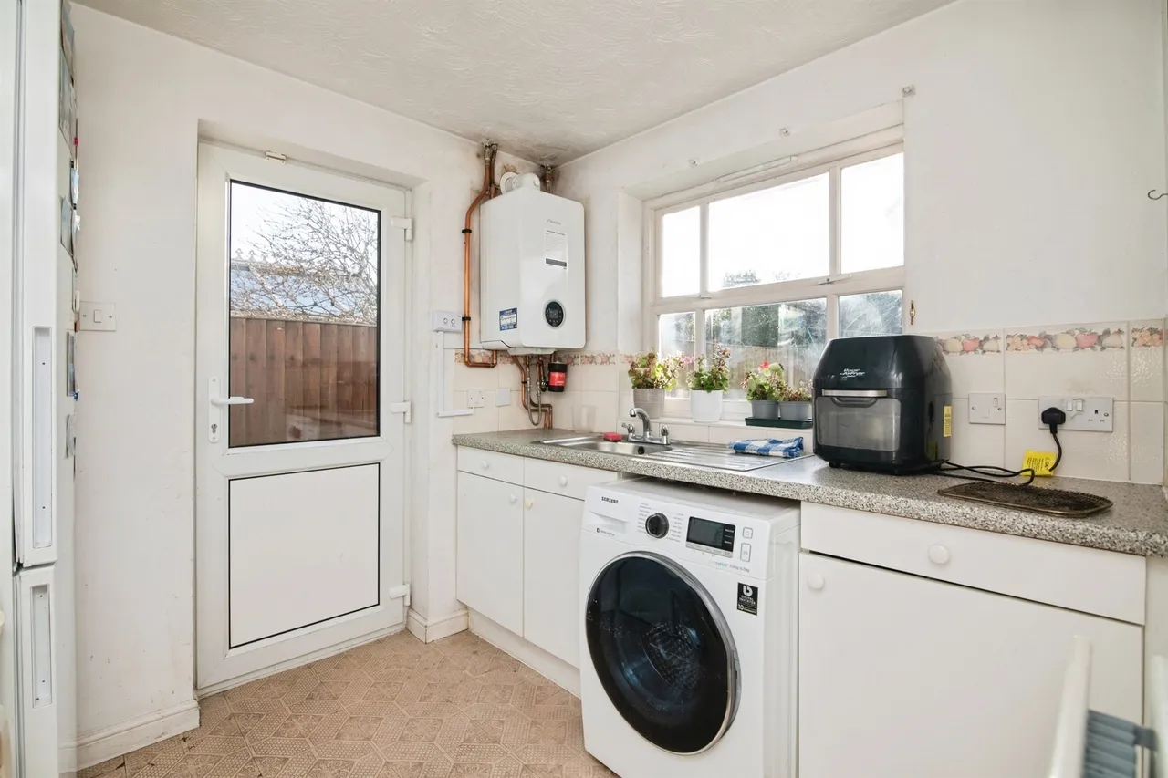 Breamore Crescent, Dudley, photo 7