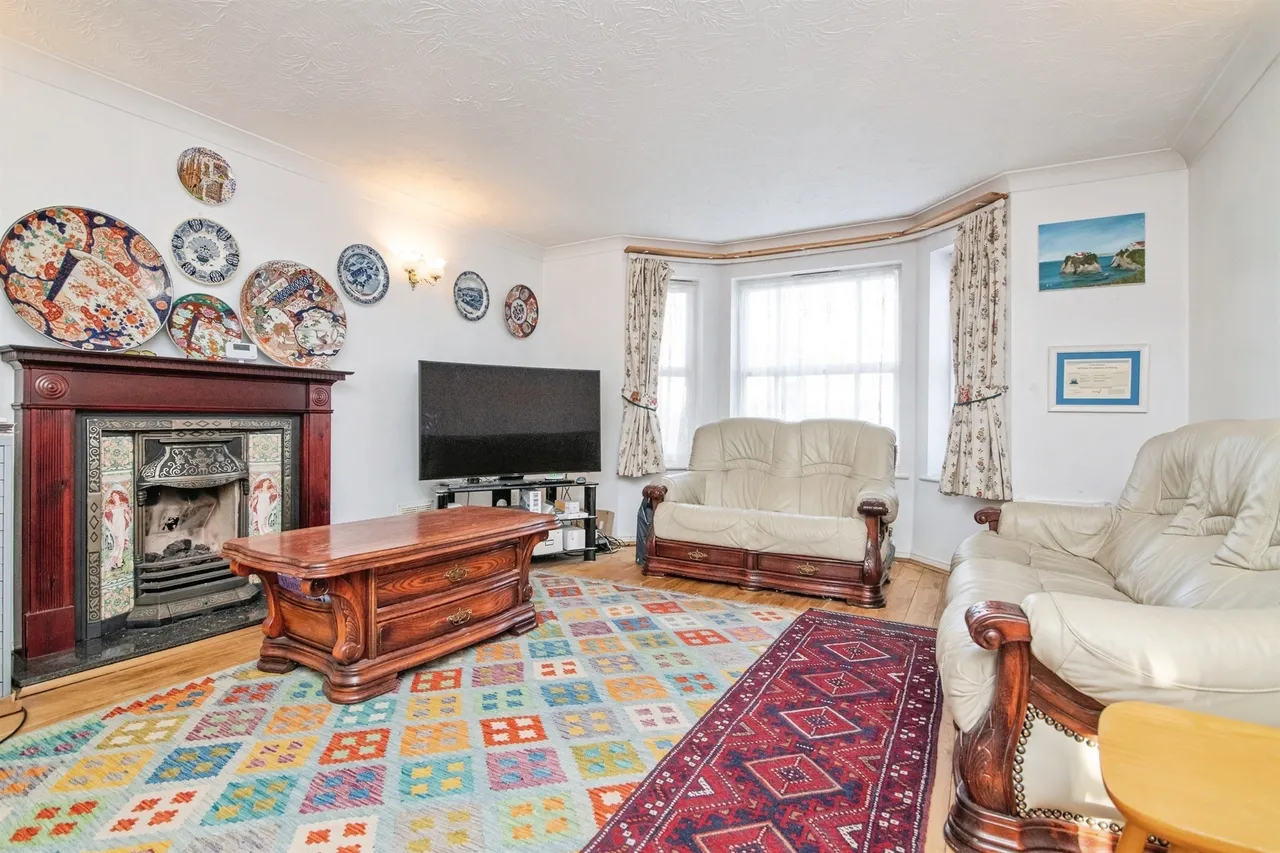 Breamore Crescent, Dudley, photo 2