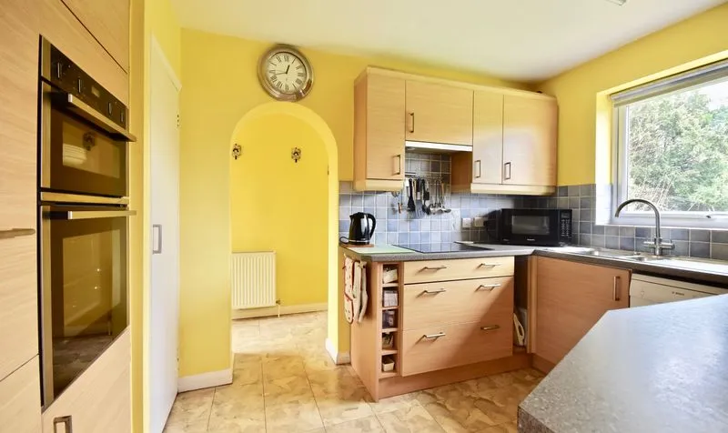 Pepys Close, Ashtead, KT21, photo 4