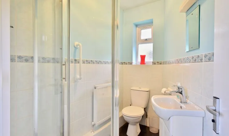 Pepys Close, Ashtead, KT21, photo 9