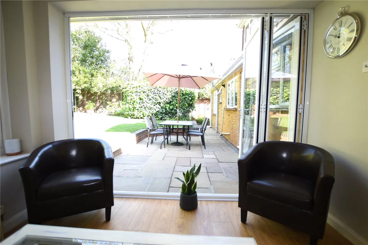 Ashley Road, Farnborough, Hampshire, GU14 7EZ, photo 5