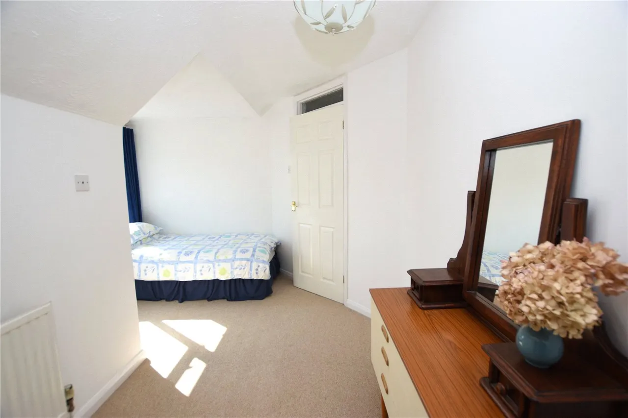 Ashley Road, Farnborough, Hampshire, GU14 7EZ, photo 14