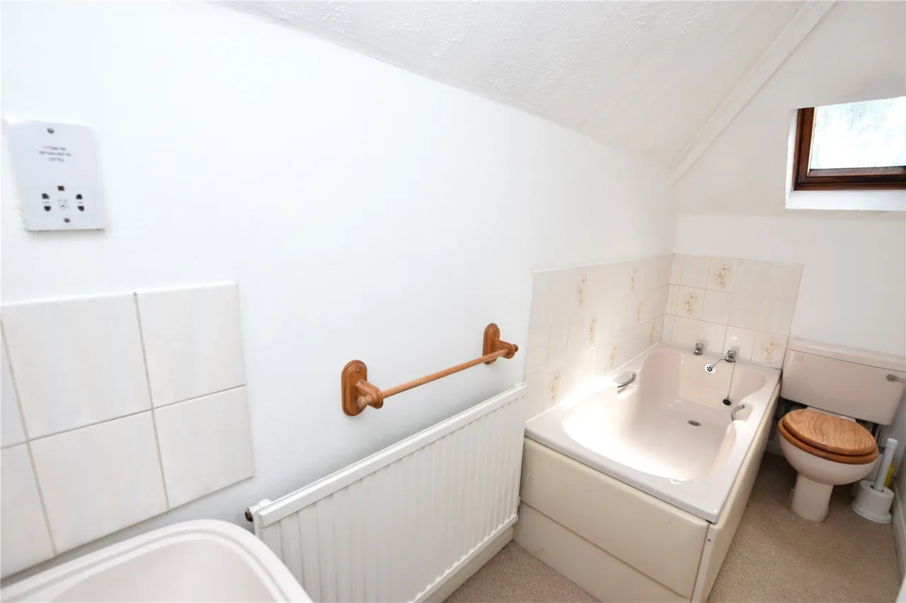 Ashley Road, Farnborough, Hampshire, GU14 7EZ, photo 20