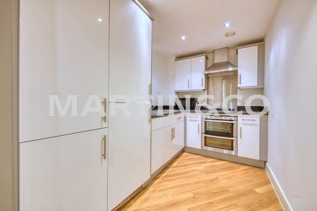 Bramley Crescent, IG2, photo 3