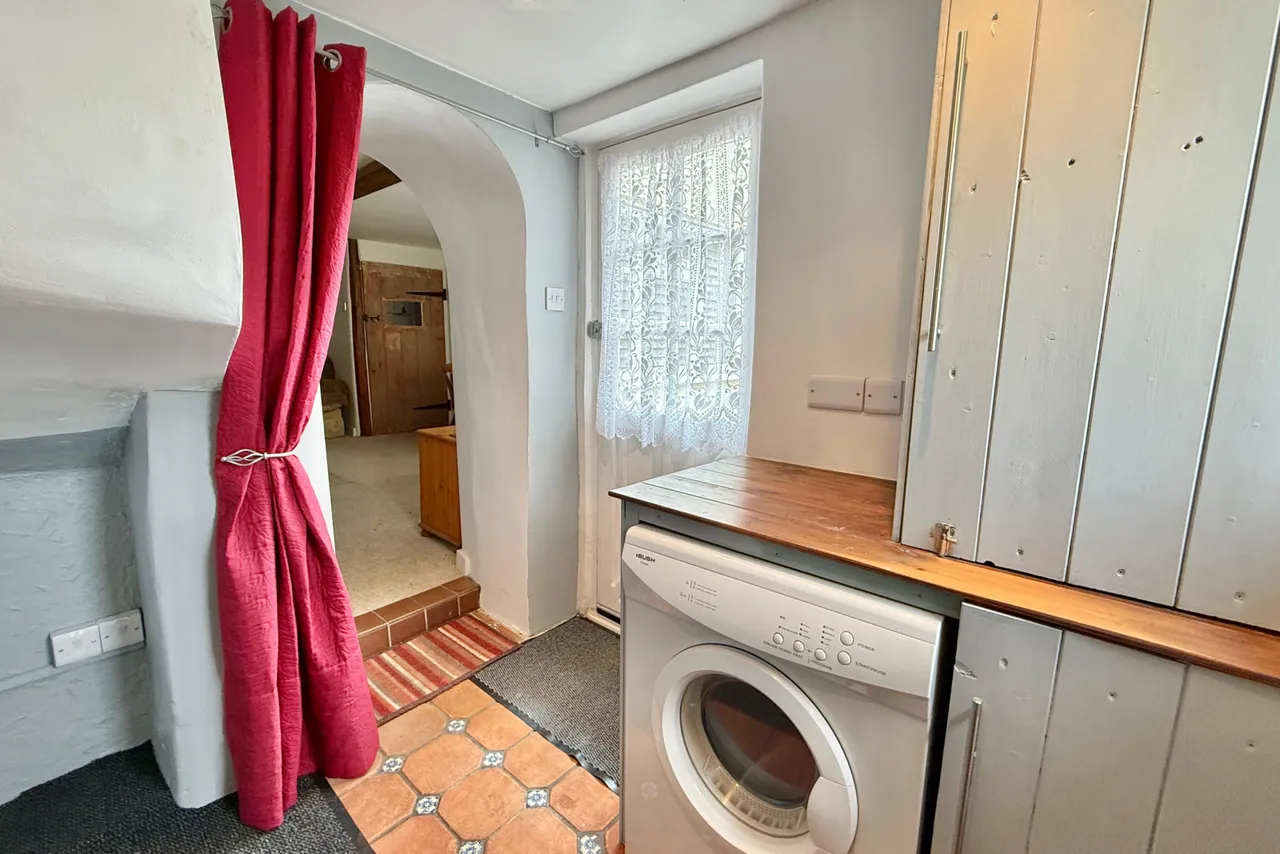Southampton Road., Ringwood, BH24, photo 6