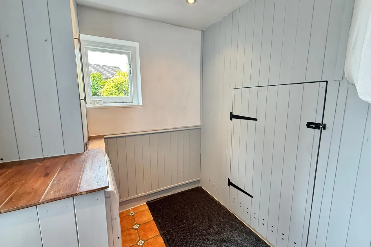 Southampton Road., Ringwood, BH24, photo 5