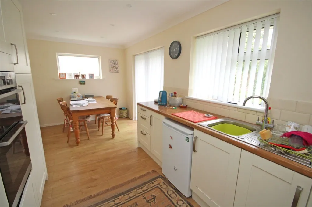 New Milton, Hampshire, photo 6