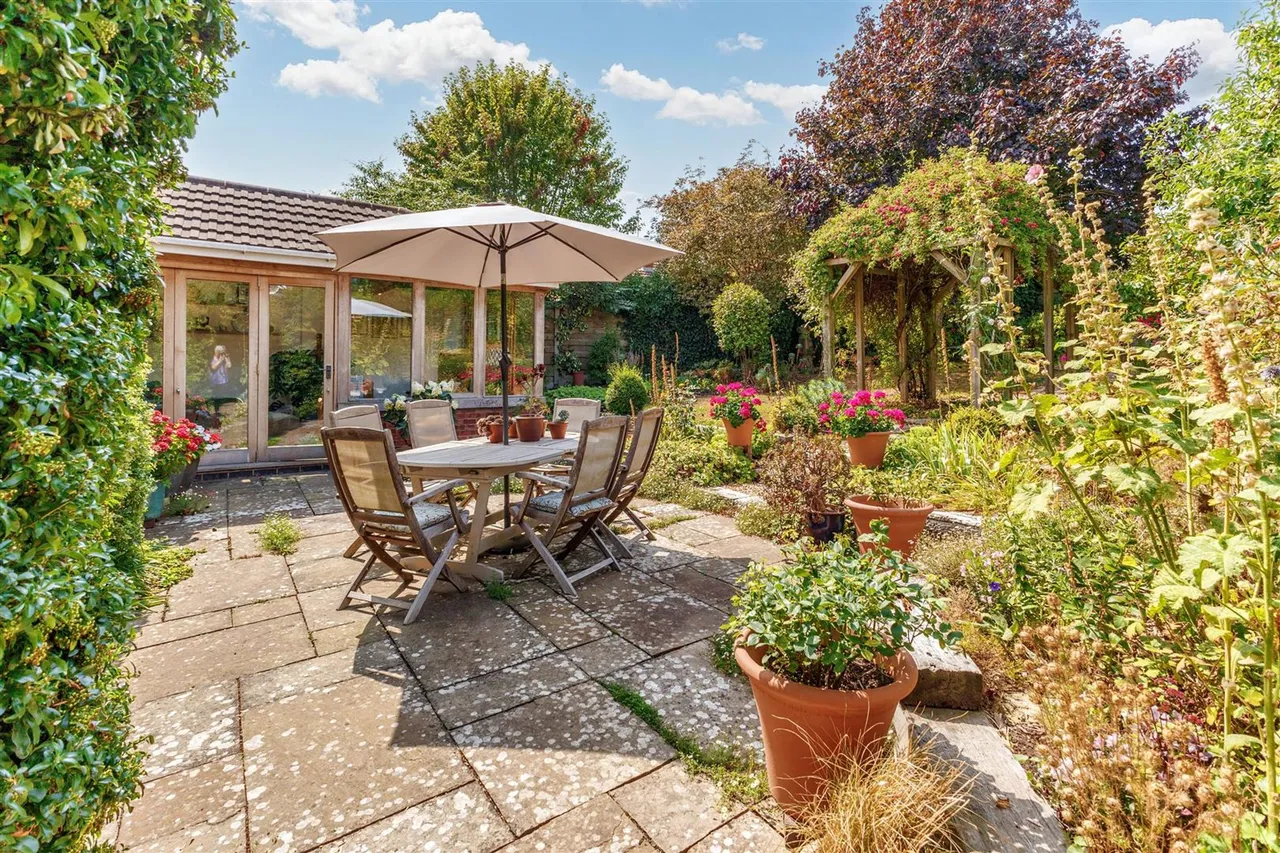 Upper Street, Defford, WR8, photo 11