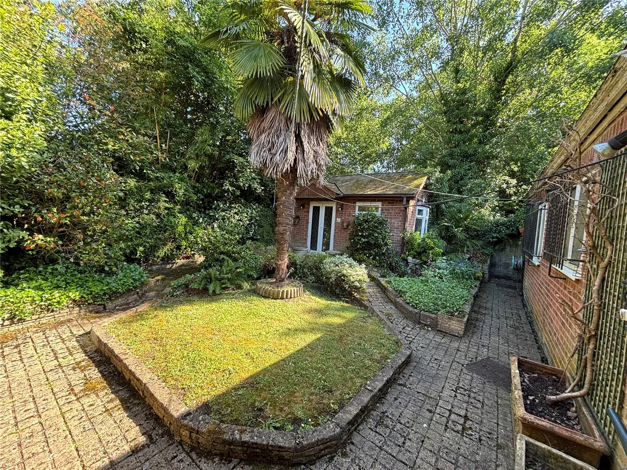Great North Road, Brookmans Park, Hertfordshire, AL9 6NF, photo 8