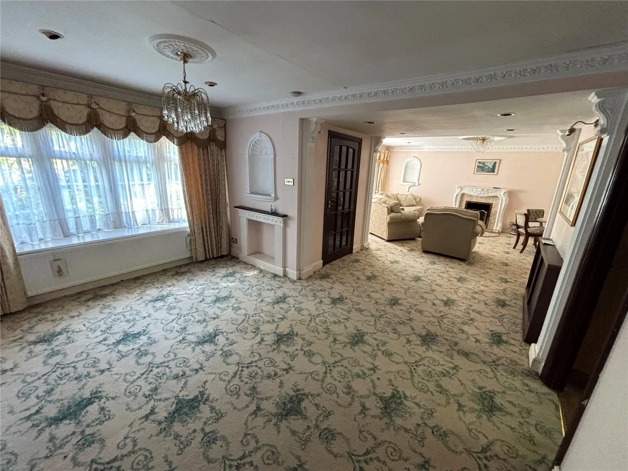 Great North Road, Brookmans Park, Hertfordshire, AL9 6NF, photo 3