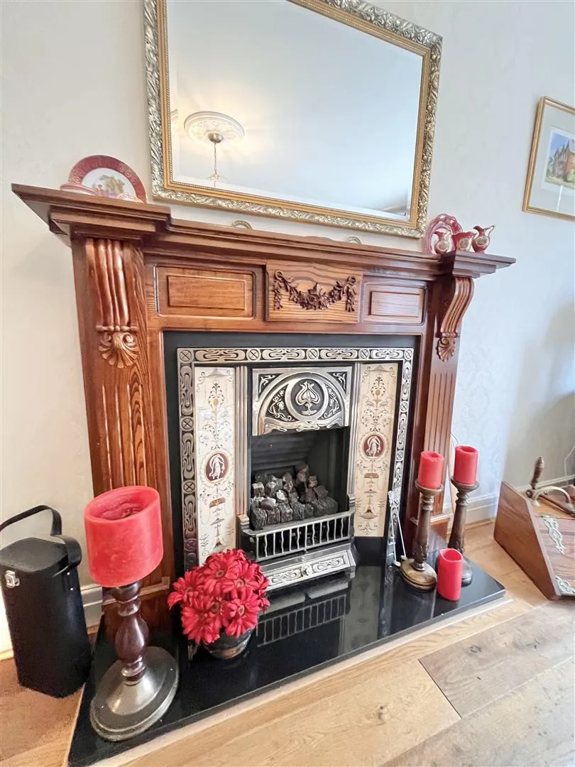 Hollin Lane, Styal, SK9, photo 23