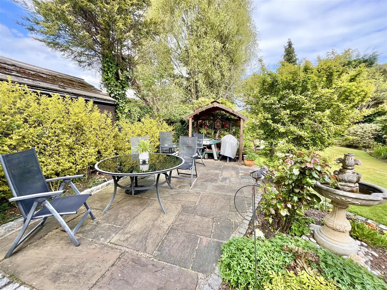 Hollin Lane, Styal, SK9, photo 18