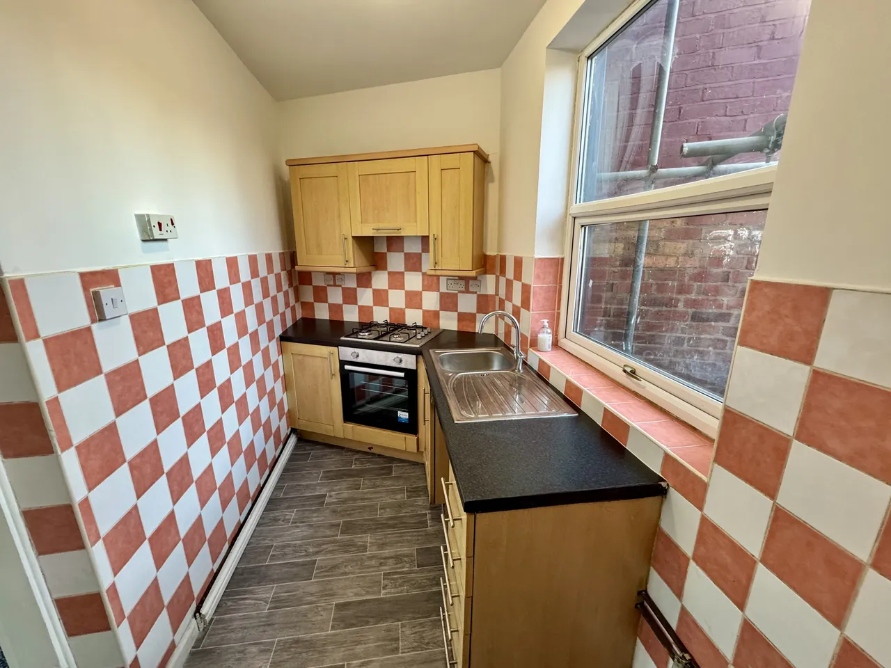 Blowers Green Road, DUDLEY, photo 5