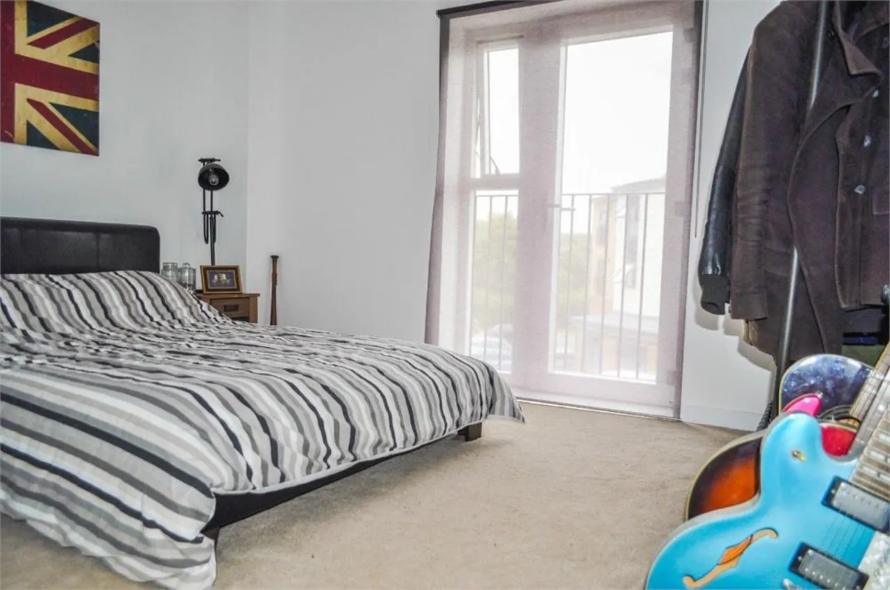 Clifton Hatch, Harlow, CM18, photo 5