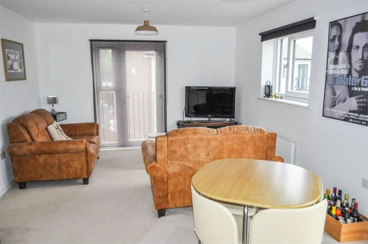 Clifton Hatch, Harlow, CM18, photo 8