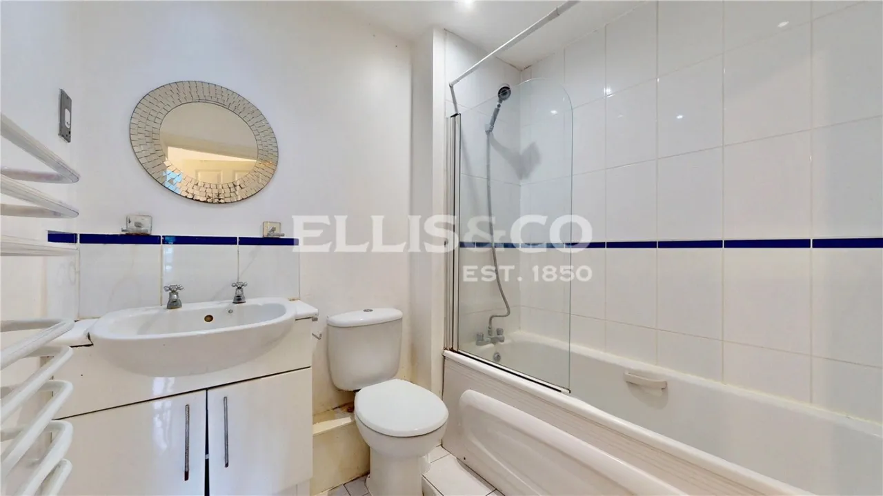 King George Crescent, Wembley, HA0, photo 8
