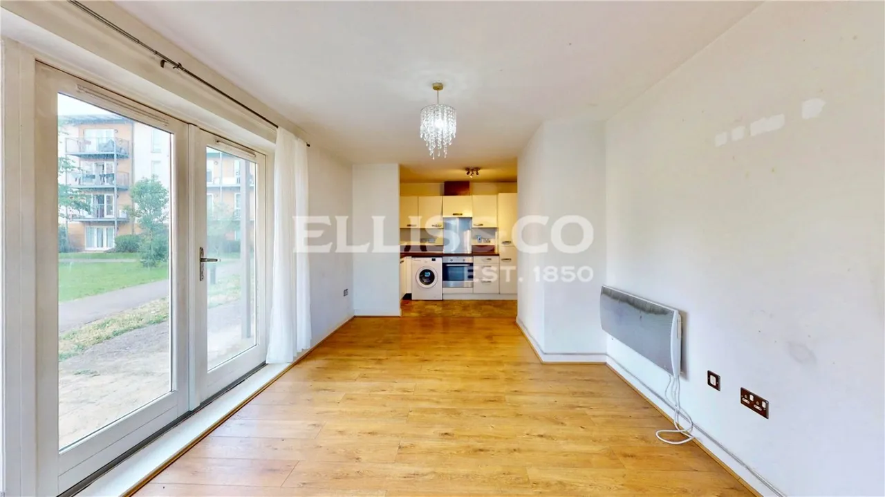 King George Crescent, Wembley, HA0, photo 3