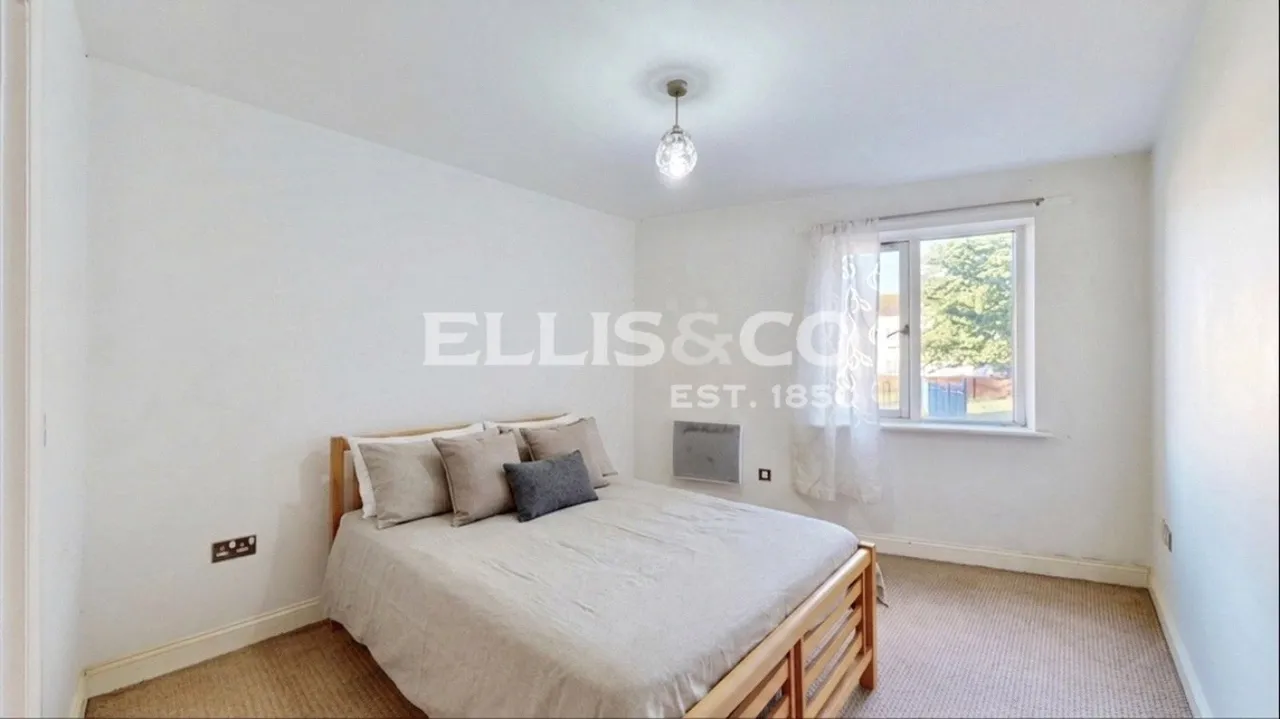 King George Crescent, Wembley, HA0, photo 11