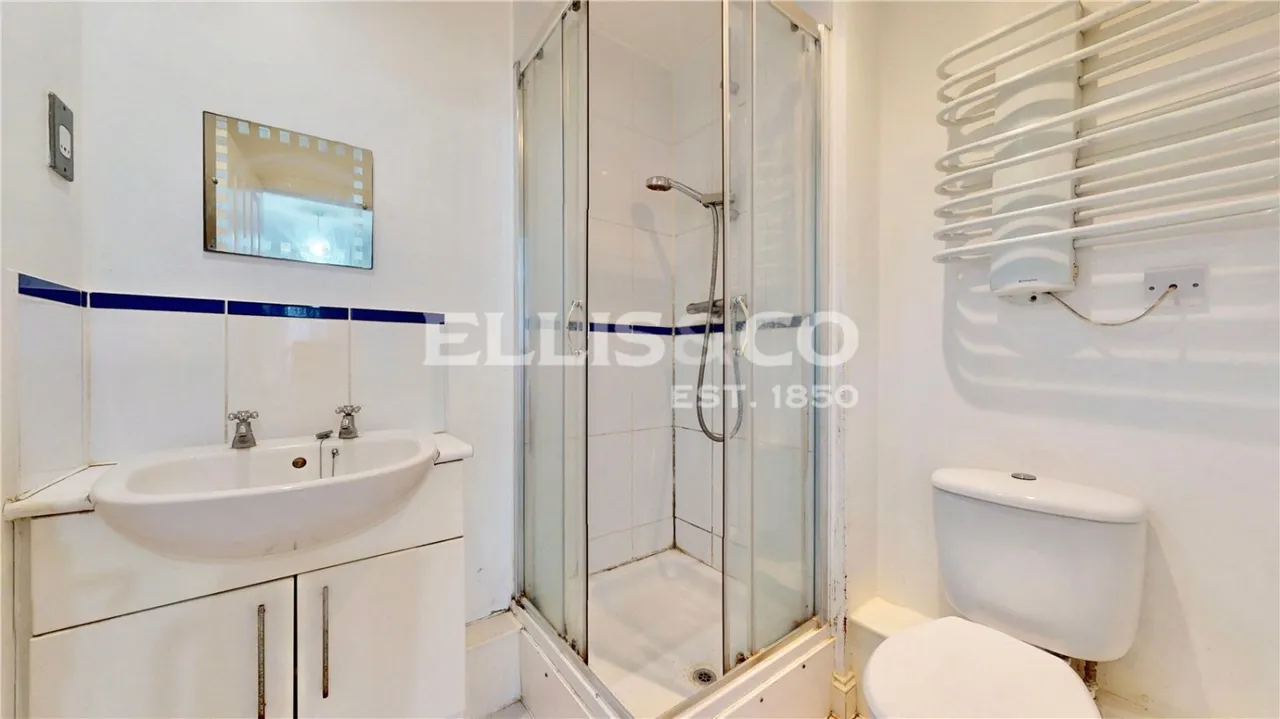 King George Crescent, Wembley, HA0, photo 10