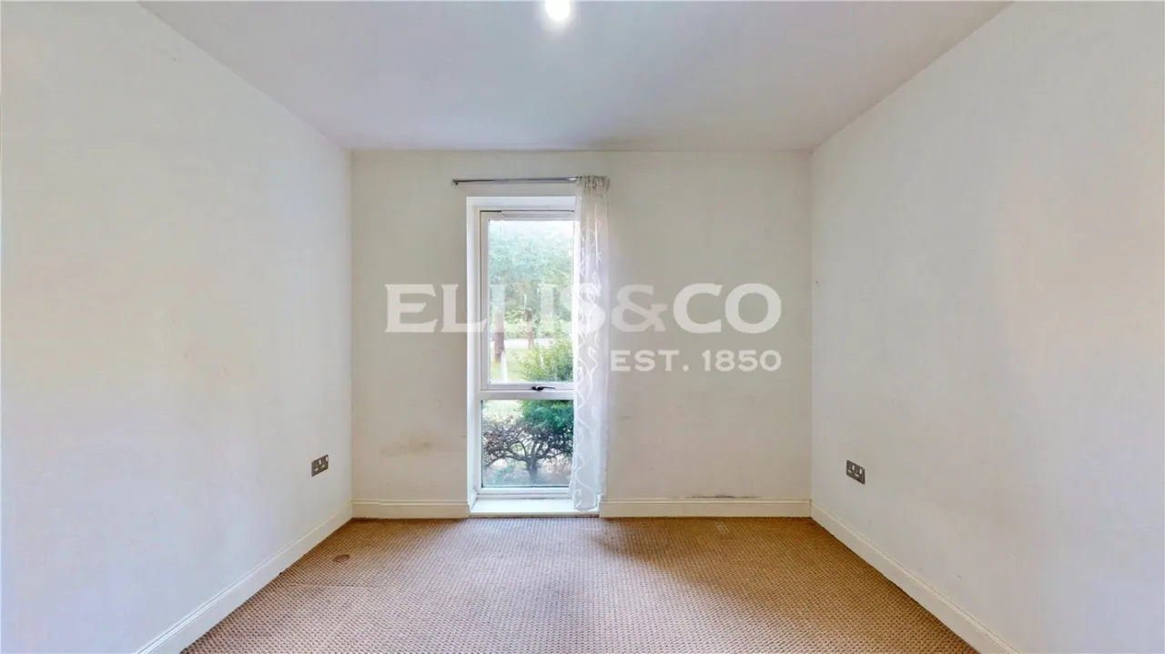 King George Crescent, Wembley, HA0, photo 9