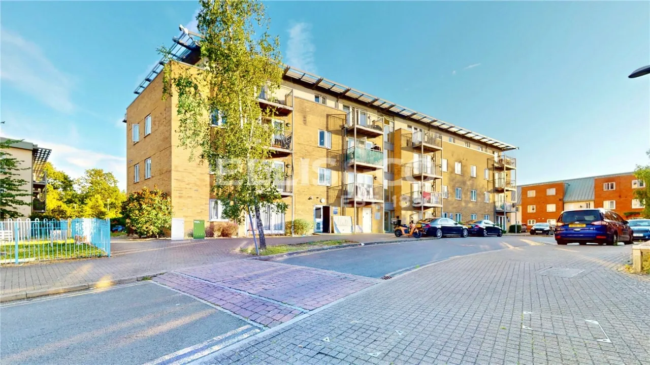 King George Crescent, Wembley, HA0, photo 14