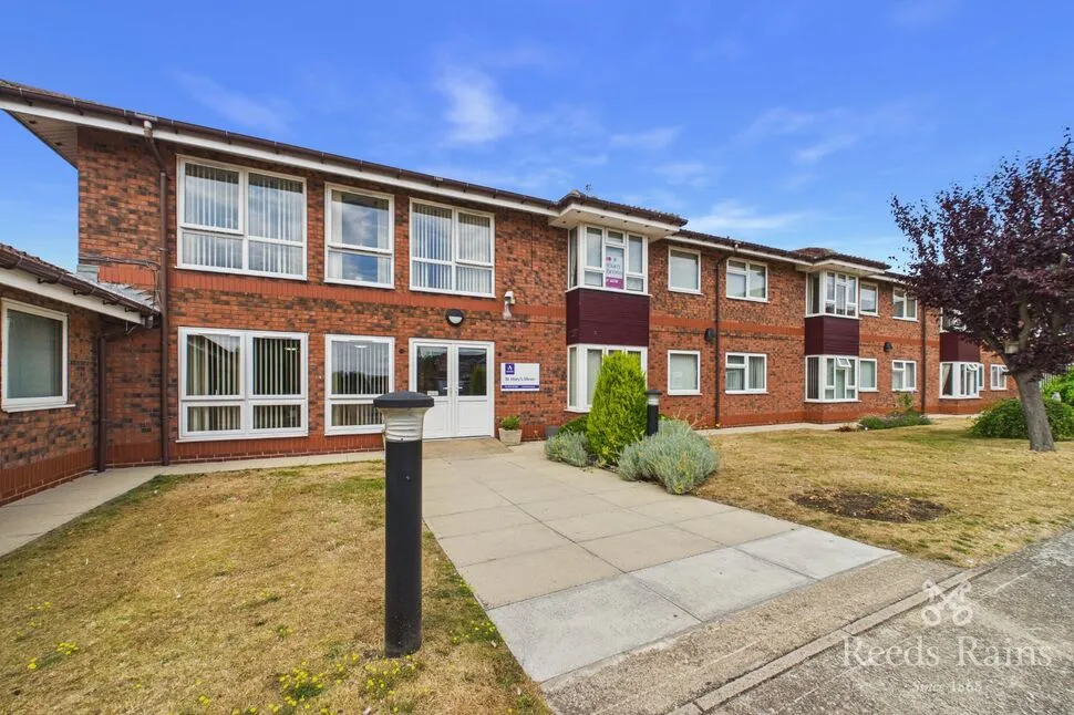 2 bed flat for sale — St. Marys Mews, Greenshaw Drive, York, YO32