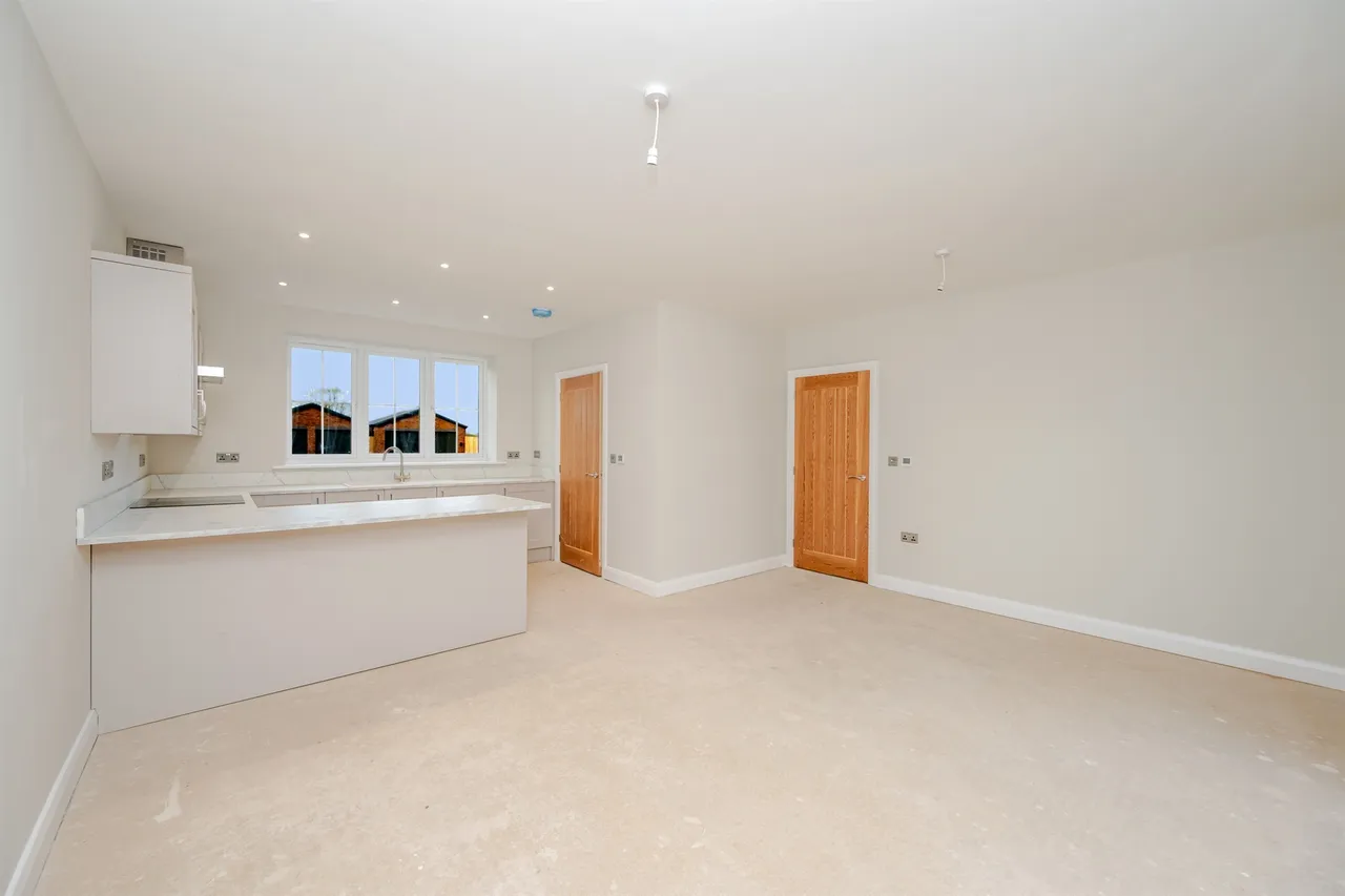 The Hawthorns, Scropton, Derby, photo 4