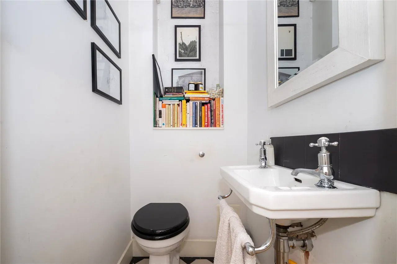 Staten Gardens, Twickenham, TW1, photo 16
