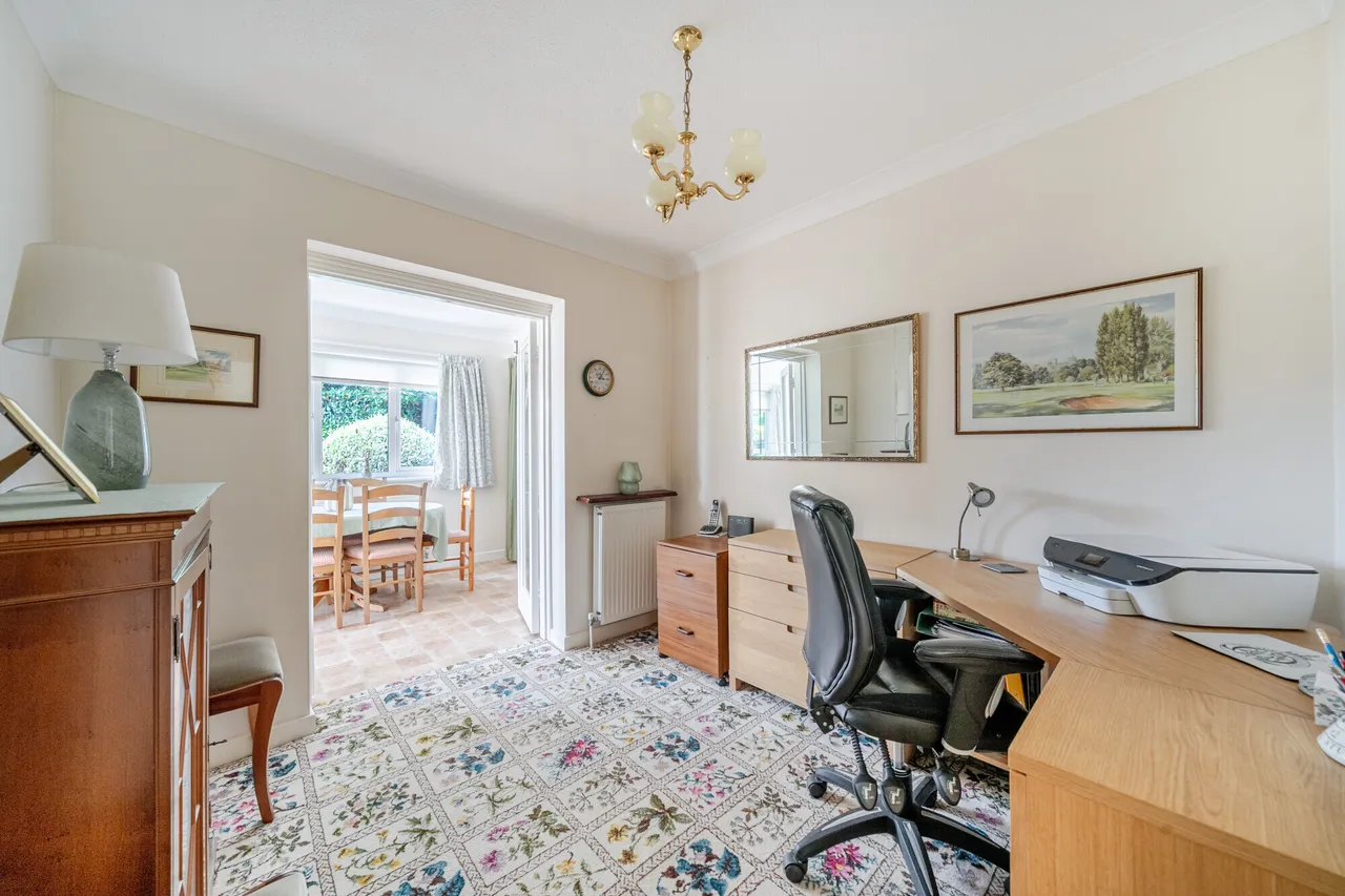 Willow Park, Stoke Poges, SL2, photo 10