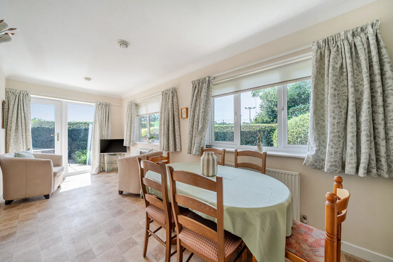 Willow Park, Stoke Poges, SL2, photo 9