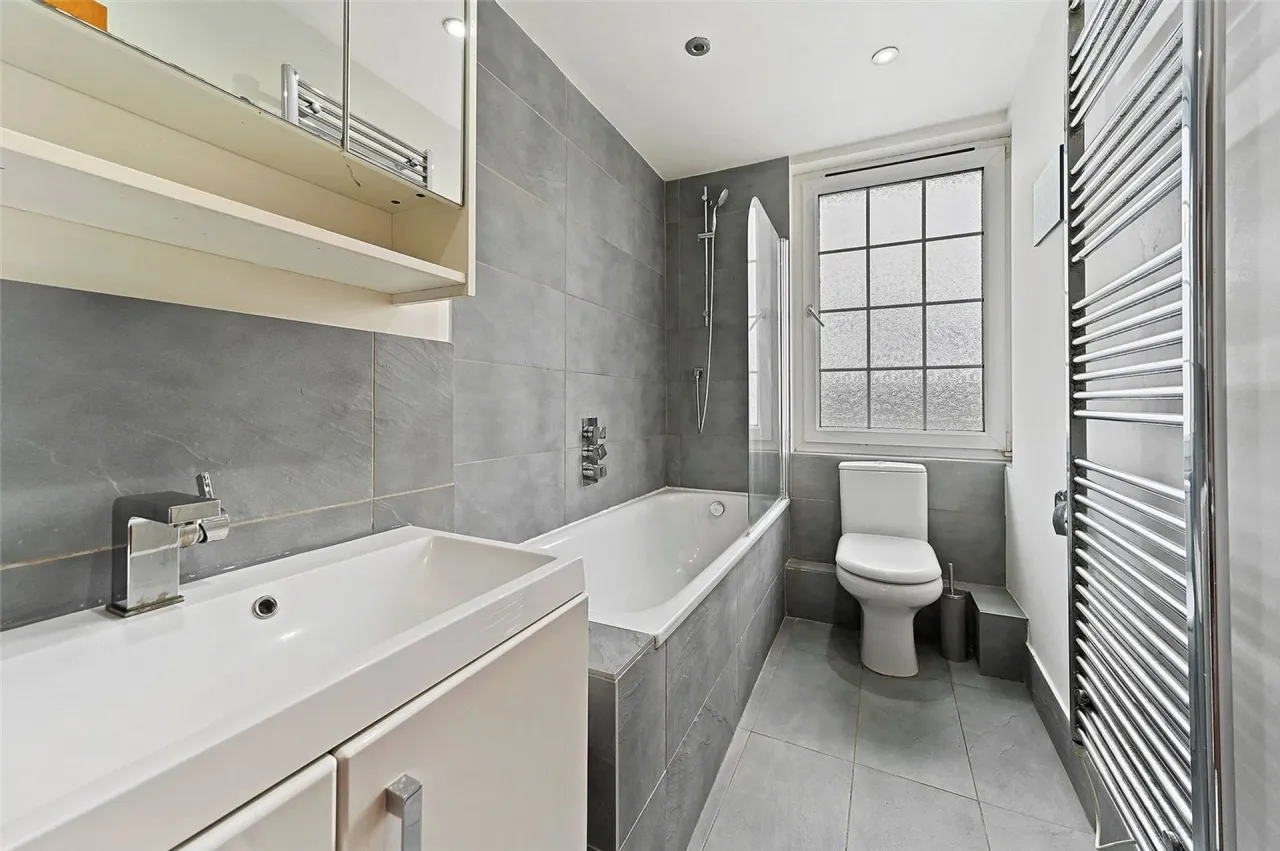Roman Road, Bethnal Green, E2, photo 5