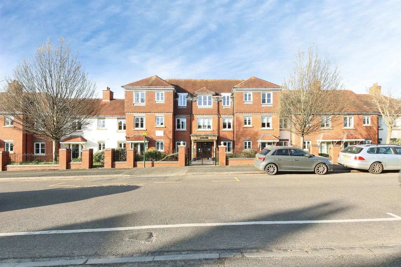 2 bed flat for sale — Union Road, Shirley, SOLIHULL