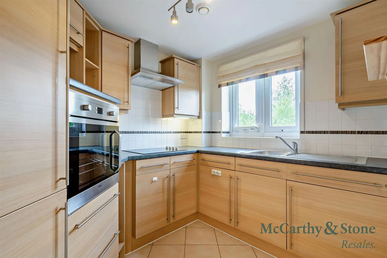 Malpas Road, Northallerton, DL7, photo 3