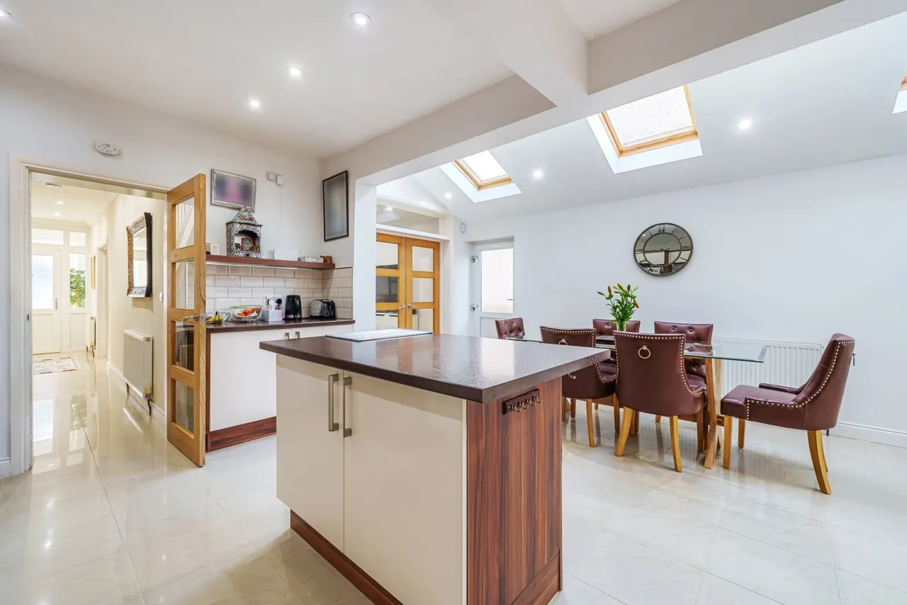 St. James's Road, DA11, photo 19