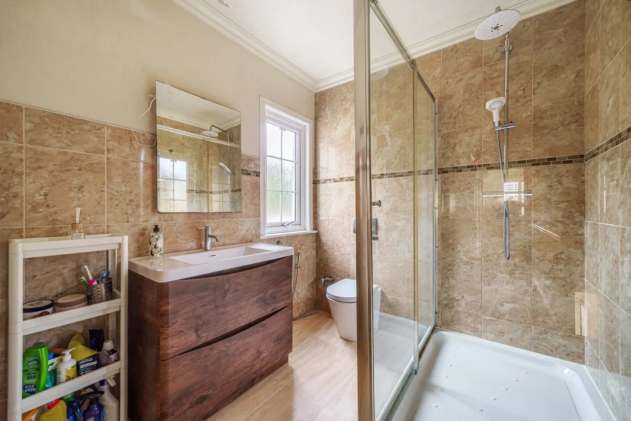 St. James's Road, DA11, photo 5