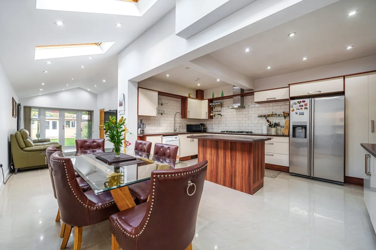 St. James's Road, DA11, photo 12
