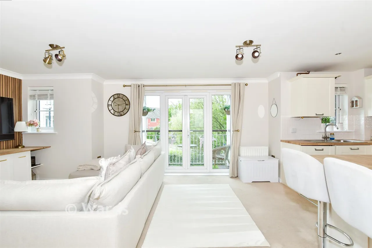 Ingram Close, Larkfield, ME20, photo 4